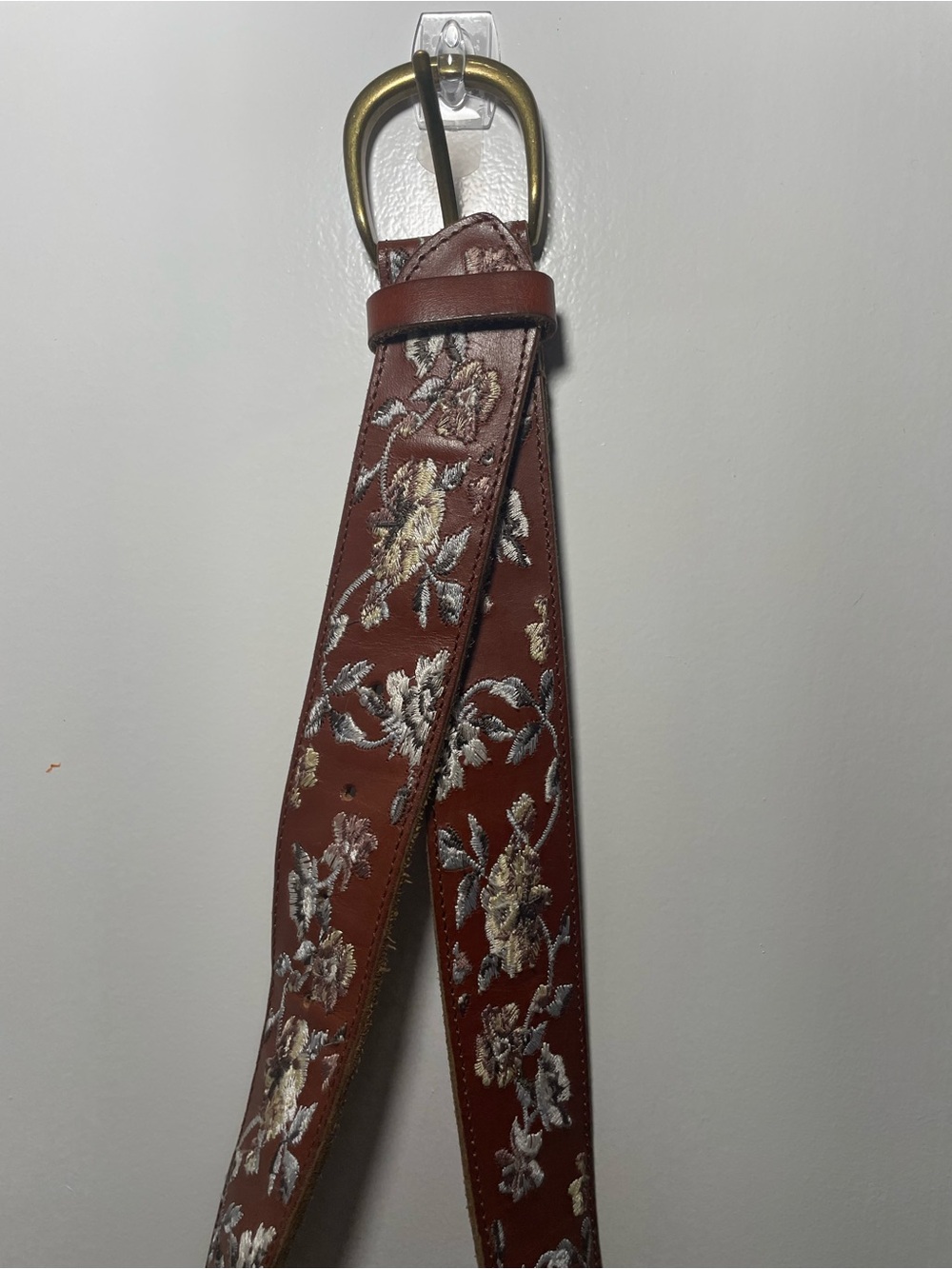 Lucky Brand Brown Leather Belt with Floral Embroidery and Brass Buckle - Picture 3 of 4
